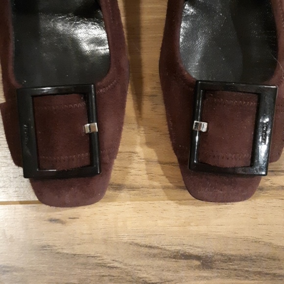 Vintage Prada Maroon Leather Kitten Heels. Made in Italy - Picture 3 of 8